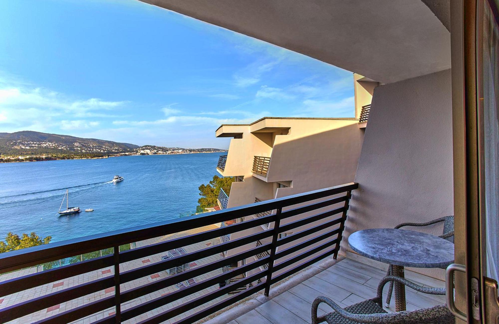Leonardo Royal Hotel Mallorca Palmanova Bay Exterior photo